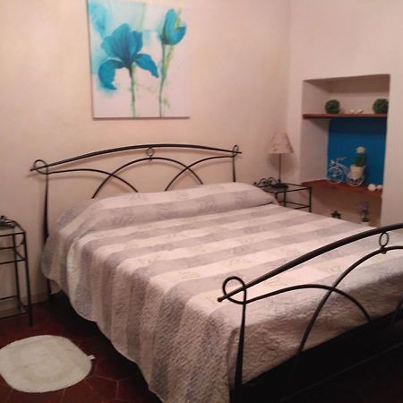 B&B L' Albicocco กาวี ภายนอก รูปภาพ