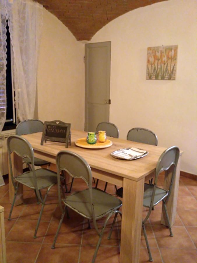 B&B L' Albicocco กาวี ภายนอก รูปภาพ