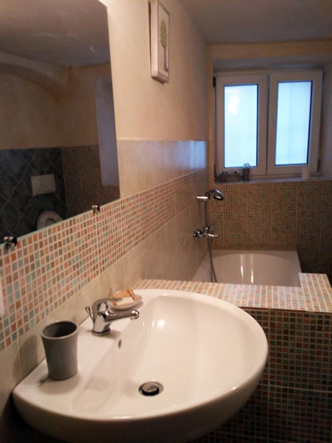 B&B L' Albicocco กาวี ภายนอก รูปภาพ