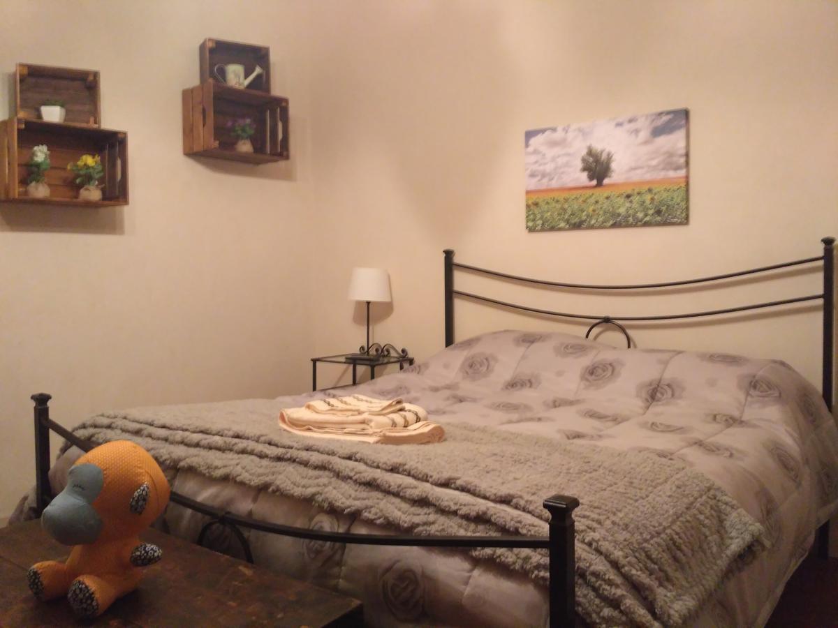 B&B L' Albicocco กาวี ภายนอก รูปภาพ