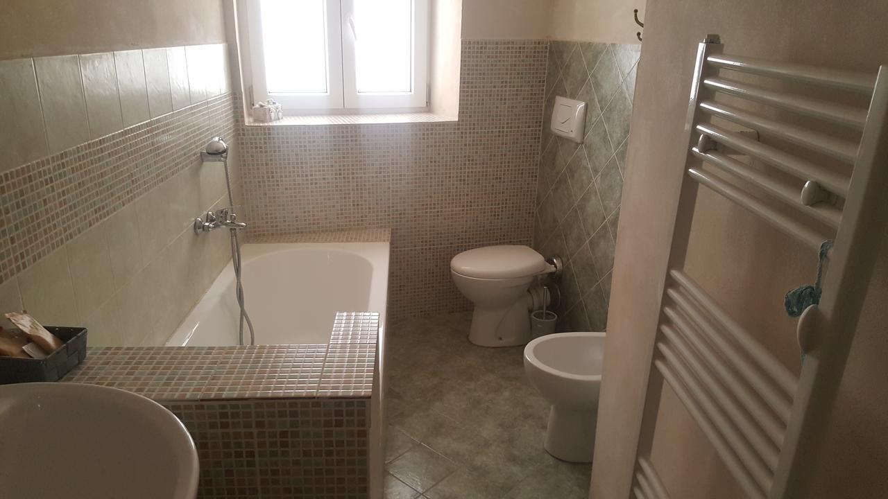 B&B L' Albicocco กาวี ภายนอก รูปภาพ